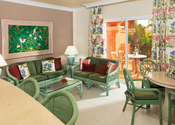 فندق Garden Eco 4*